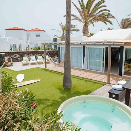 Villa Maluhia Frente Al Mar Y Jacuzzi Corralejo Exteriör bild